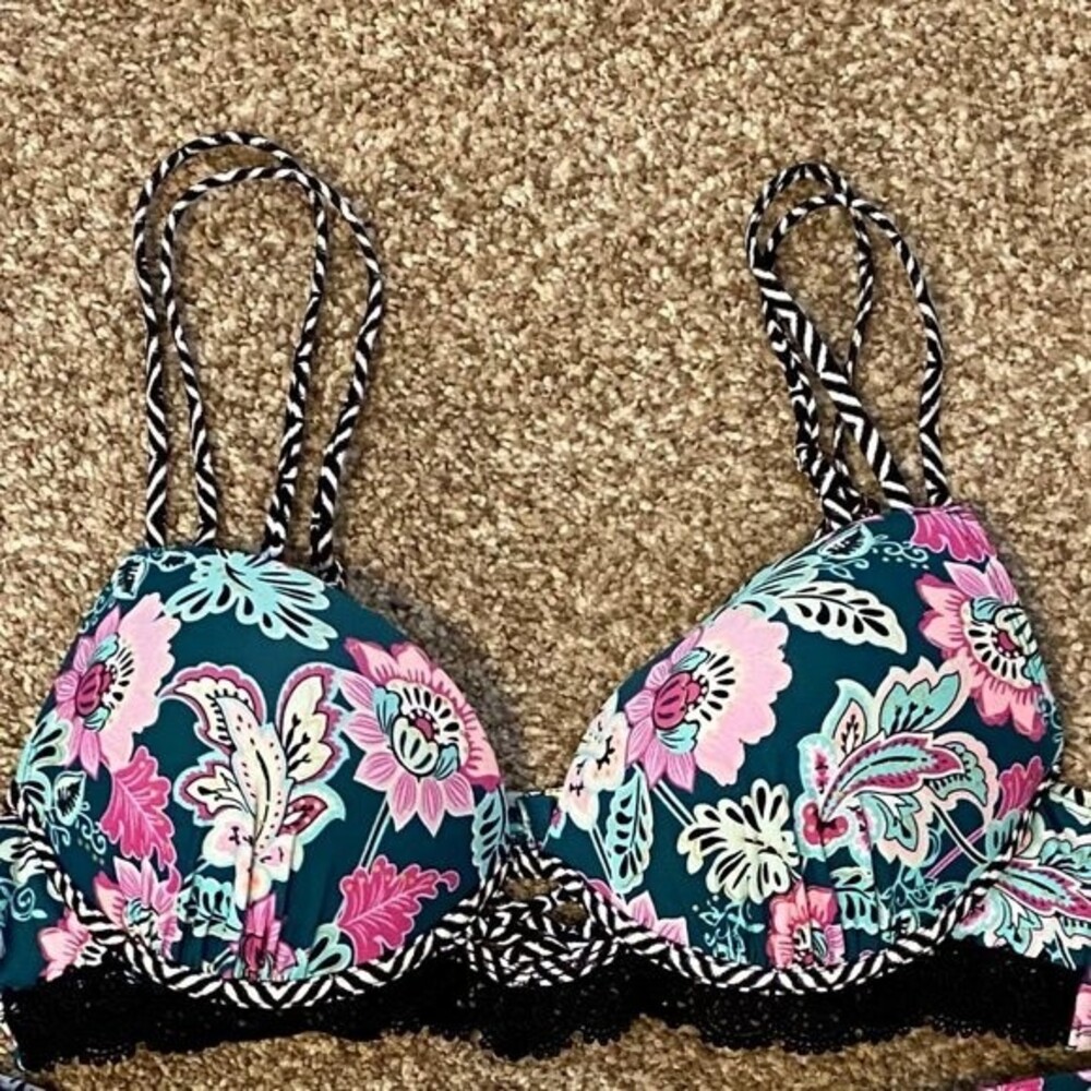 Time and Tru Floral Lace Boho Padded Womens Swimsuit Top Size Large